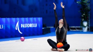 aa q assor viktoria est sfe03657 copia simone ferraro ph